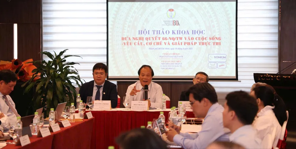 Các đại biểu tham dự hội thảo. Ảnh: YC nghi-quyet-66-chu-toa.jpg