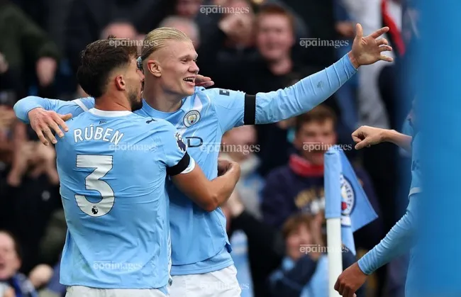 Haaland đang có phong độ cao và sẵn sàng thách thức mọi đối thủ cho danh hiệu Vua phá lưới. di-tim-nha-vo-dich-uefa-champions-league-2025-2026 (1).jpg