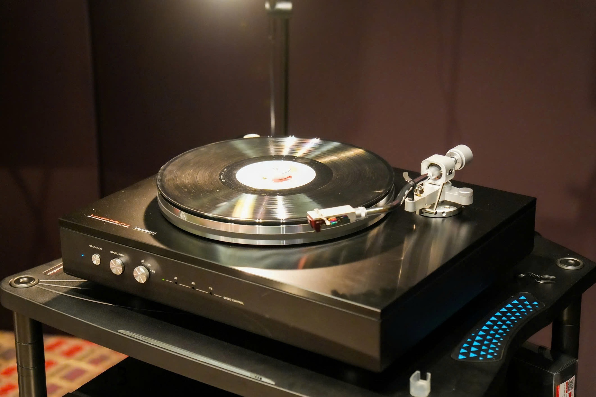 Mục sở thị dàn âm thanh tiền tỷ, giá ngang căn hộ- Ảnh 2.