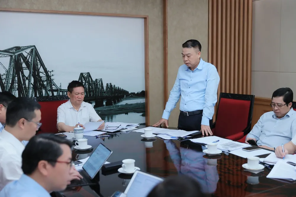 Đại diện Bộ Tài chính phát biểu tại buổi làm việc. Ảnh: VGP kinh doanh vàng 16a.jpg