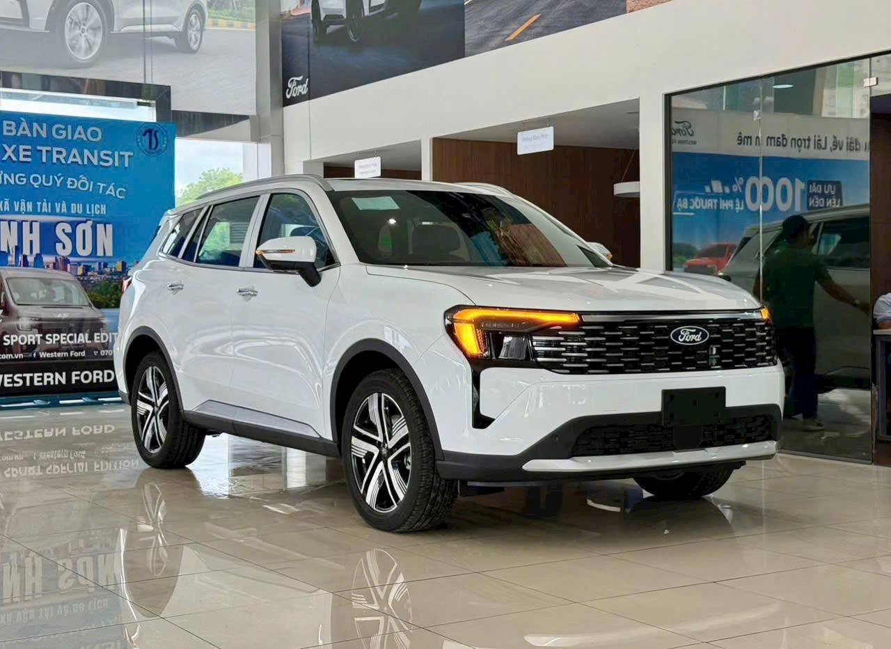 9 xe tạm dẫn đầu bình chọn CCA 2025 sau 1 tuần mở vote: Territory át vía CX-5, CR-V, Lynk & Co 06 áp đảo và những diễn biến khó đoán ở giai đoạn nước rút - Ảnh 4. 9 xe tạm dẫn đầu bình chọn CCA 2025 sau 1 tuần mở vote: Territory át vía CX-5, CR-V, Lynk & Co 06 áp đảo và những diễn biến khó đoán ở giai đoạn nước rút - Ảnh 4.