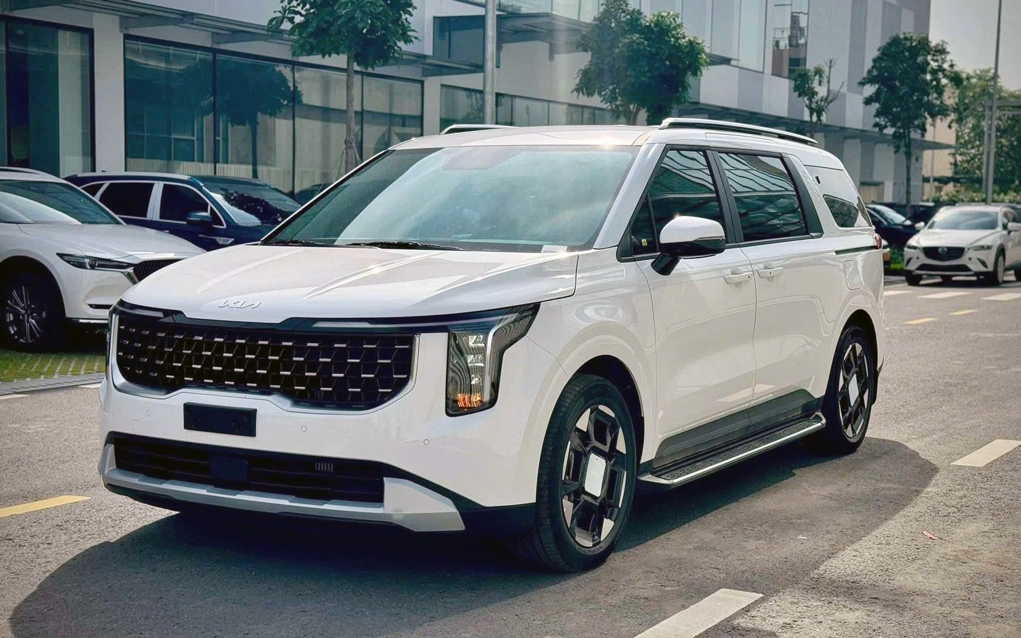 9 xe tạm dẫn đầu bình chọn CCA 2025 sau 1 tuần mở vote: Territory át vía CX-5, CR-V, Lynk & Co 06 áp đảo và những diễn biến khó đoán ở giai đoạn nước rút - Ảnh 6. 9 xe tạm dẫn đầu bình chọn CCA 2025 sau 1 tuần mở vote: Territory át vía CX-5, CR-V, Lynk & Co 06 áp đảo và những diễn biến khó đoán ở giai đoạn nước rút - Ảnh 6.