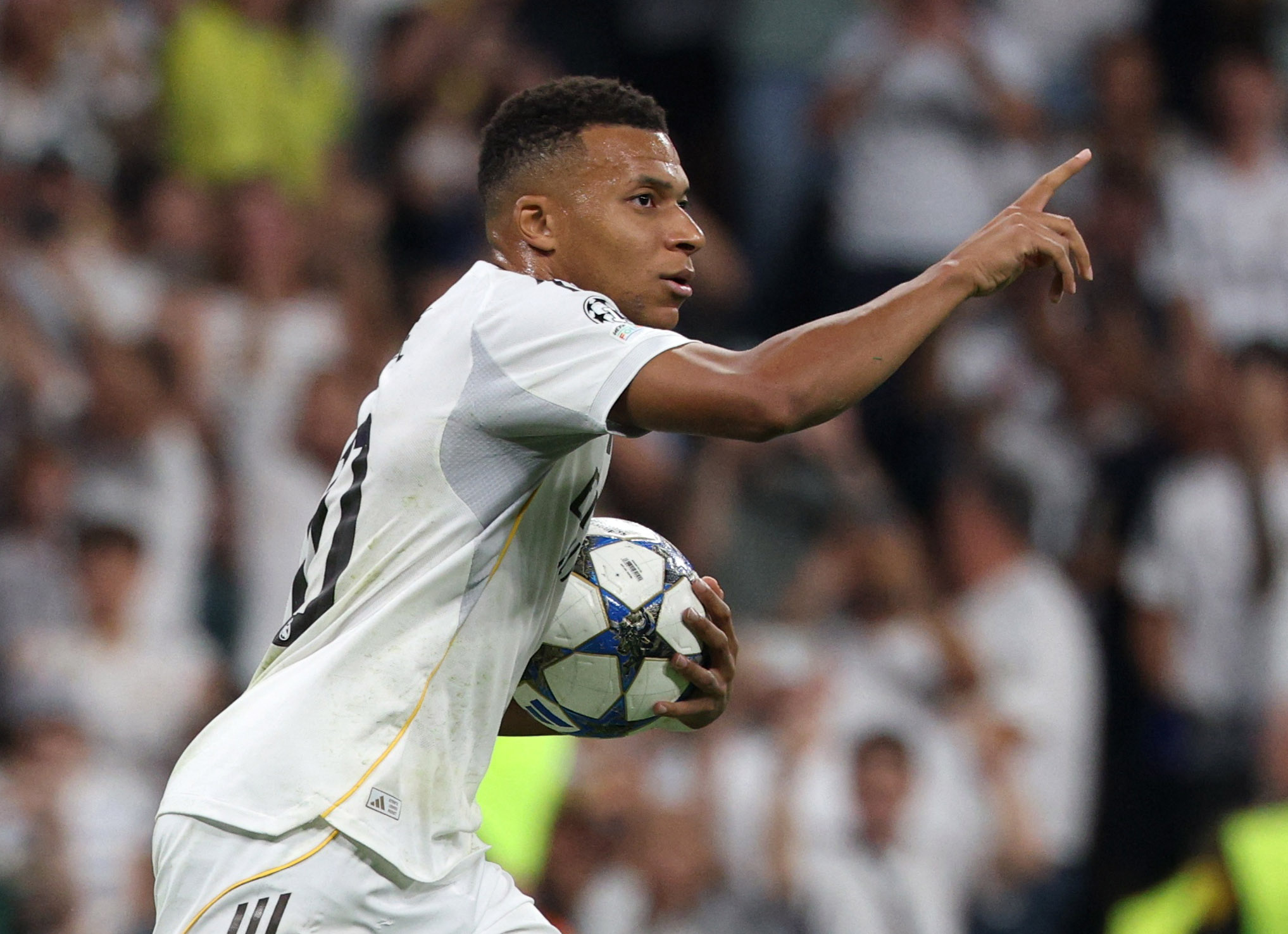 Mbappe giúp Real Madrid chật vật giành 3 điểm, Arsenal thắng nhờ ‘bài dị’ của HLV Arteta- Ảnh 5. Mbappe giúp Real Madrid chật vật giành 3 điểm, Arsenal thắng nhờ ‘bài dị’ của HLV Arteta- Ảnh 5.