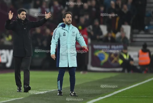 Trợ lý Nicolas Jover là cánh tay phải đắc lực của HLV Mikel Arteta ở Arsenal sẽ giúp tuyển Saudi Arabia chơi vòng loại World Cup 2026. Ảnh: EPA. tuyển Saudi Arabia