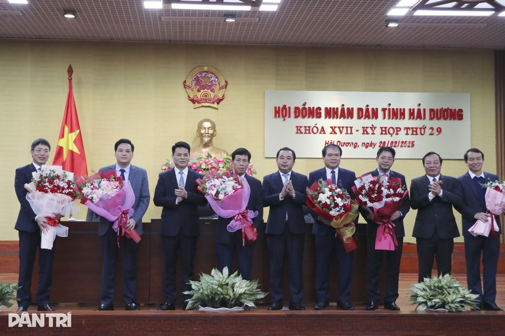 Nhiều tỉnh đồng loạt công bố các giám đốc sở mới sau hợp nhất - 5 Nhiều tỉnh đồng loạt công bố các giám đốc sở mới sau hợp nhất - 5