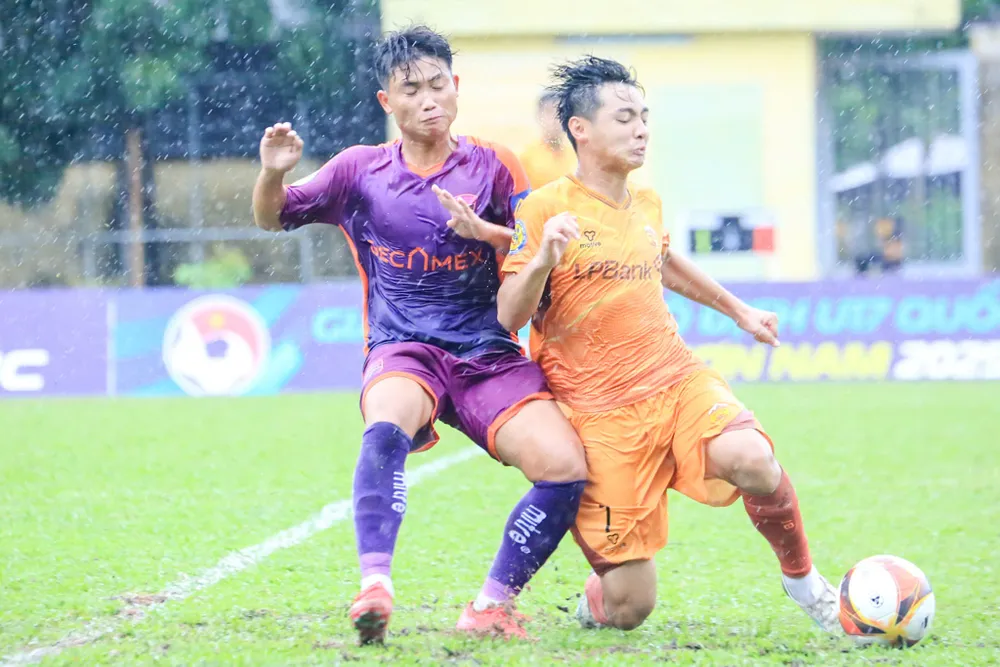 VCK U-17 Quốc gia, CLB TP.HCM hòa CA. Hà Nội 1-1. Ảnh: CTP VCK- U-17- Quoc- Gia-1.jpg