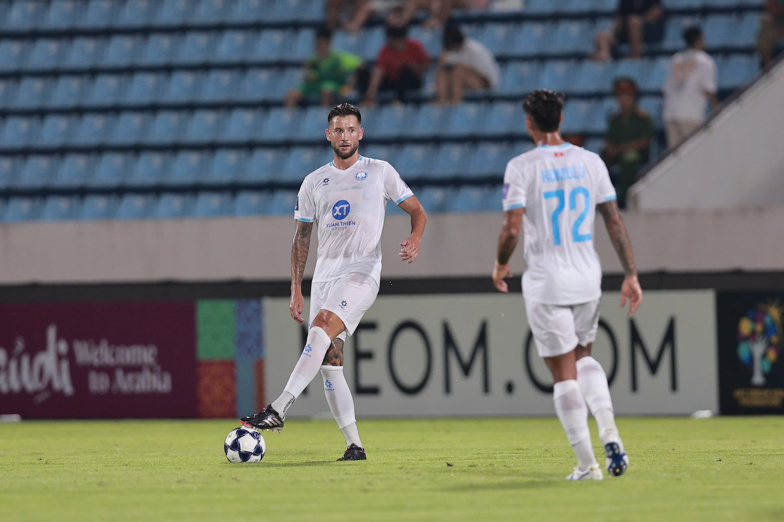 Giá trị ngoại binh trong chiến thắng tưng bừng của CLB Nam Định - Ảnh 2.