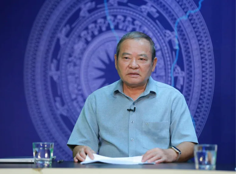 TS. Ngô Nhật Thái cho biết tỉ lệ nội địa hoá với xe con 5 chỗ và xe du lịch cỡ nhỏ của nước ta mới đạt khoảng 10%; xe chuyên dùng, xe tải, xe buýt khoảng 40%. Ảnh: Minh Khôi base64-17581753474681792255964.png