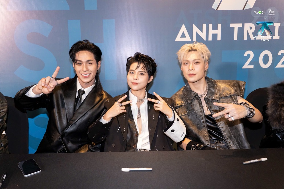  - Tin sao Viet - Tin tuc sao Viet - Scandal sao Viet - Tin tuc cua Sao - Tin cua Sao