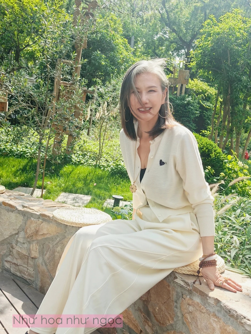 1758186619 239 Khong can phau thuat tham my toi 65 tuoi van