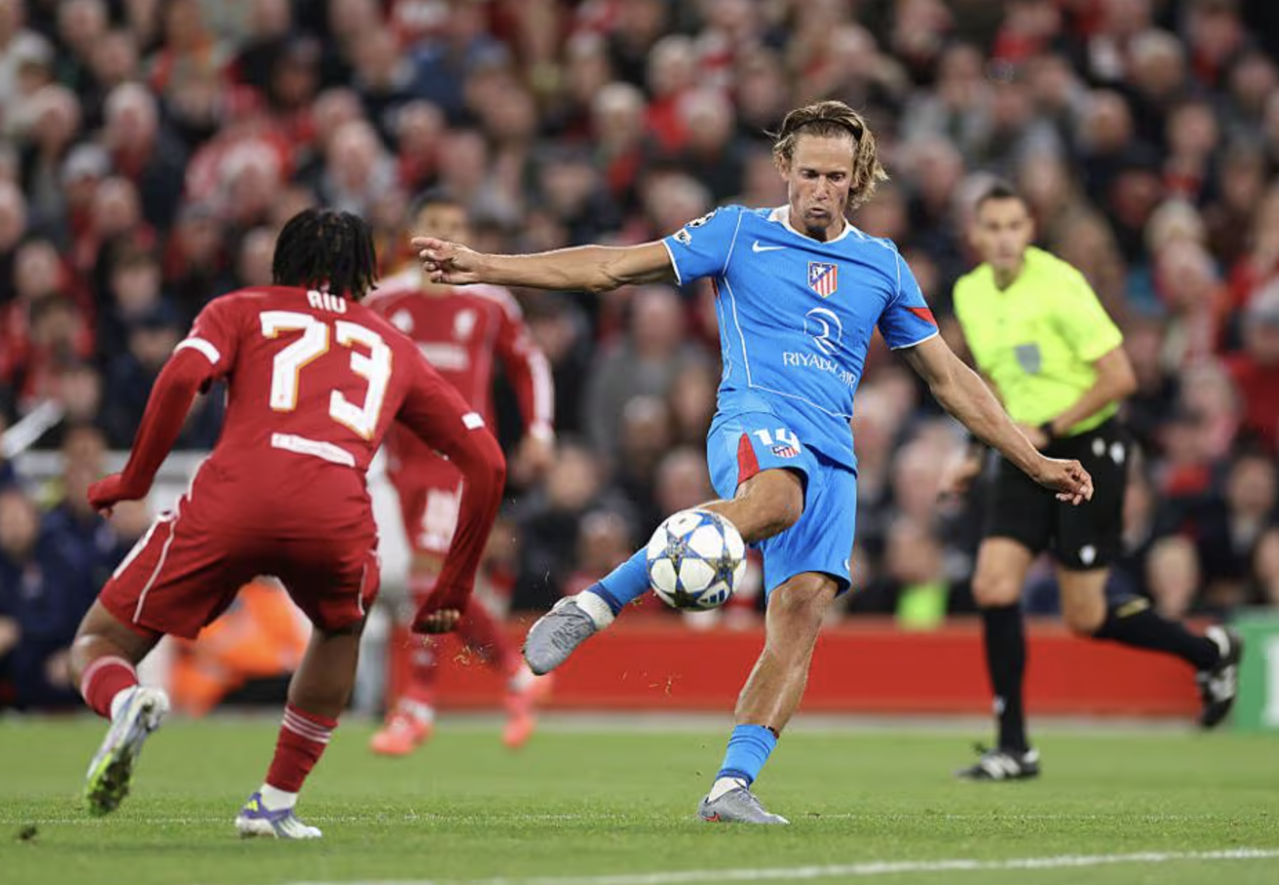 Trung vệ thành người hùng, Liverpool thắng nghẹt thở ở phút 90+2 5 Nghẹt thở bàn quyết định phút 90+2, Liverpool thoát hiểm tại sân nhà Anfield - Ảnh 5.