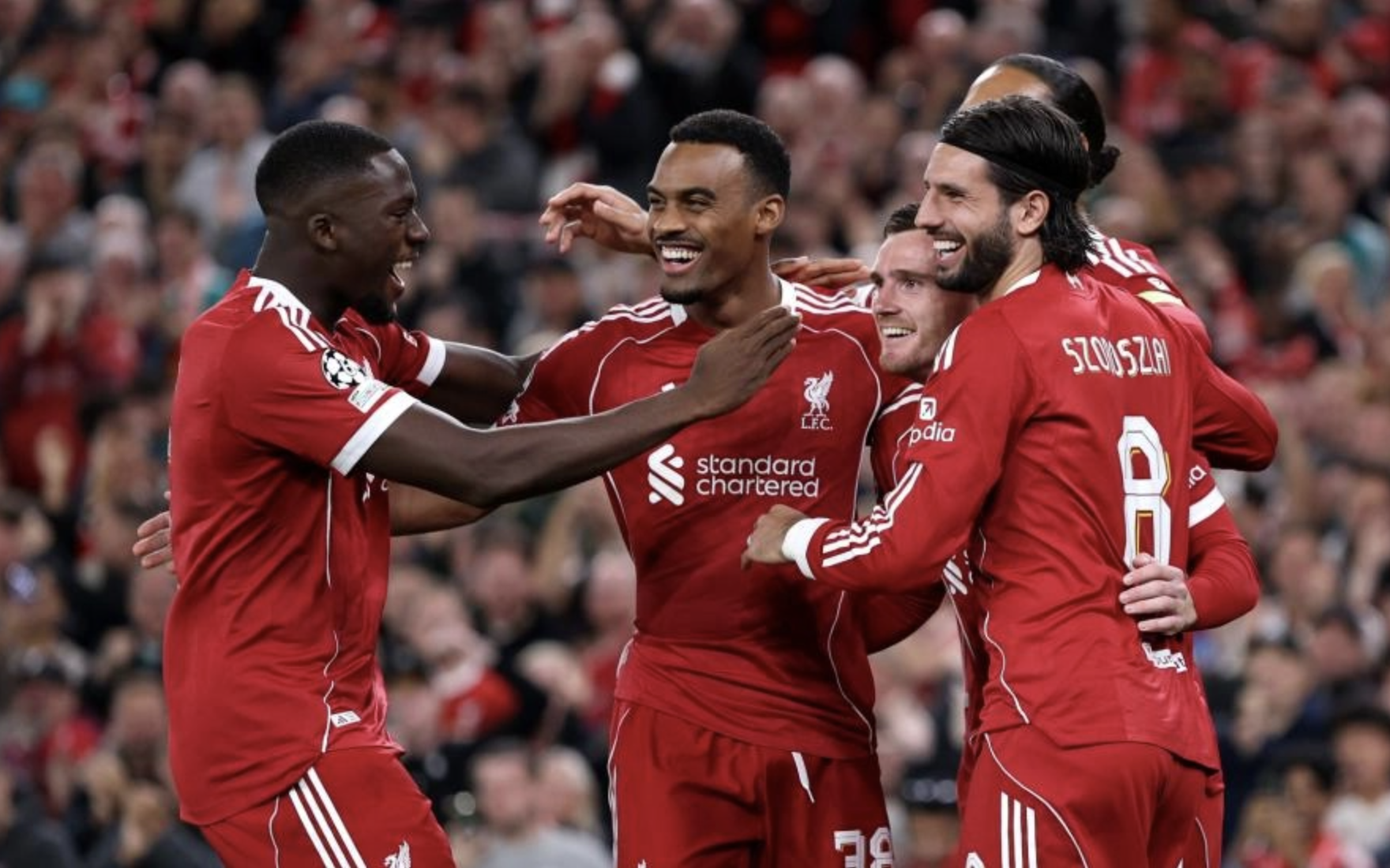 Trung vệ thành người hùng, Liverpool thắng nghẹt thở ở phút 90+2 6 Nghẹt thở bàn quyết định phút 90+2, Liverpool thoát hiểm tại sân nhà Anfield - Ảnh 6.