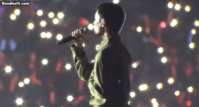 Nam diễn viên từ chối đóng Mưa Đỏ vì không có tiền mua vé máy bay, giờ thành ngôi sao triệu view làm gì cũng hot - Ảnh 5. Nam diễn viên từ chối đóng Mưa Đỏ vì không có tiền mua vé máy bay, giờ thành ngôi sao triệu view làm gì cũng hot - Ảnh 5.