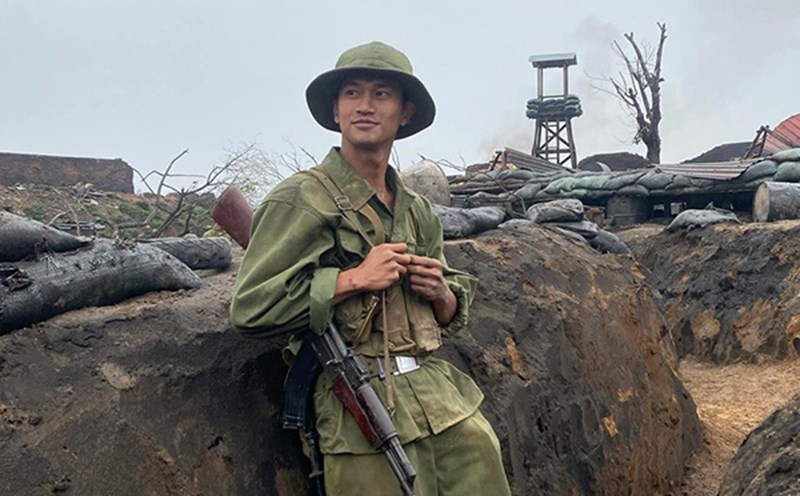 Nam diễn viên từ chối đóng Mưa Đỏ vì không có tiền mua vé máy bay, giờ thành ngôi sao triệu view làm gì cũng hot - Ảnh 6. Nam diễn viên từ chối đóng Mưa Đỏ vì không có tiền mua vé máy bay, giờ thành ngôi sao triệu view làm gì cũng hot - Ảnh 6.