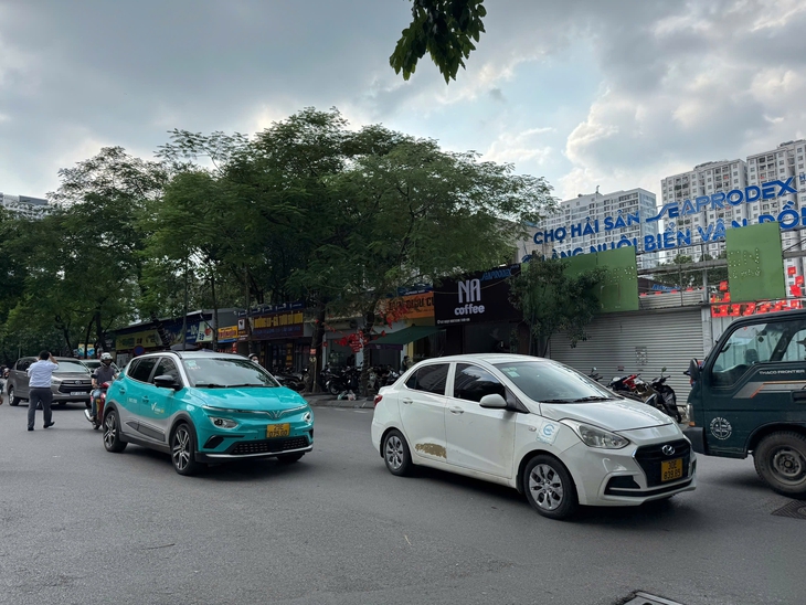 Hiểu đúng đề xuất 'ăn xăng' dưới 4,83L/100km: 'Không phải xe cứ gắn điện, hybrid là giải quyết được' - Ảnh 8.