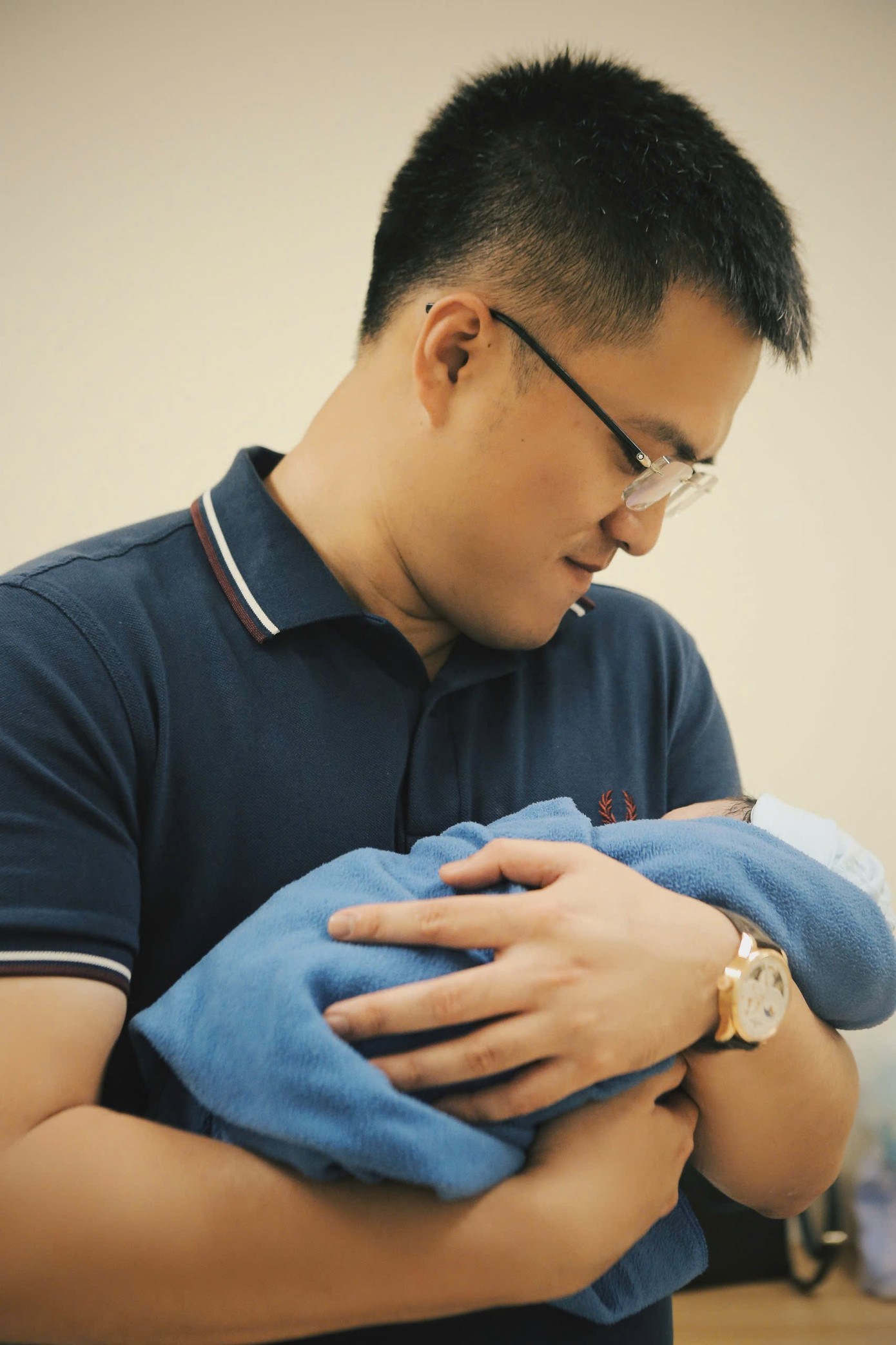 Hoa hậu Ngọc Hân gặp hiện tượng hiếm khi sinh con, xảy ra ở 1/80.000 ca sinh - Ảnh 2.