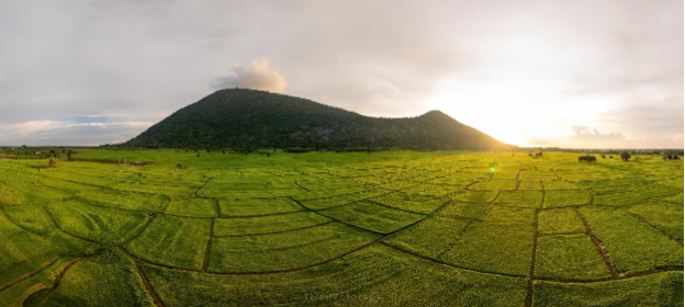 Chiêm ngưỡng nóc nhà Nam Bộ giữa biển mây an tịnh đẹp chưa từng có - Ảnh 4. Chiêm ngưỡng nóc nhà Nam Bộ giữa biển mây an tịnh đẹp chưa từng có - Ảnh 4.