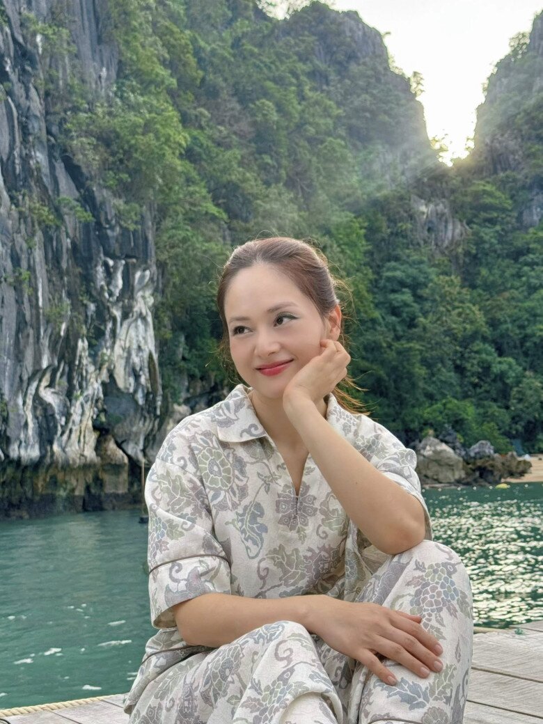 Hành động của Lan Phương ngay trước phiên tòa giành quyền nuôi con với chồng Tây, tự tin "đối đầu" với Phương Oanh 4 Nữ diễn viên trở lại phim trường như một cách để quên đi chuyện buồn.