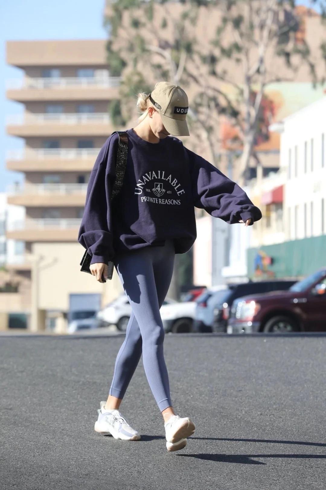 Diện oversized thế nào để không bị nuốt dáng? 4 tips mix đồ giúp nàng gầy đi vài cân trong mắt người đối diện - Ảnh 8. Diện oversized thế nào để không bị nuốt dáng? 4 tips mix đồ giúp nàng gầy đi vài cân trong mắt người đối diện - Ảnh 8.