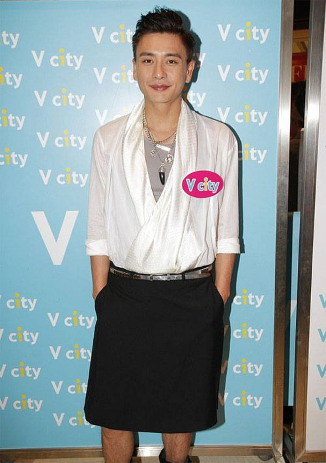 Nam thần TVB Huỳnh Tông Trạch giờ là 