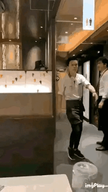 Đừng dại nhìn xuống chân 7 mỹ nhân này nếu không muốn đi 