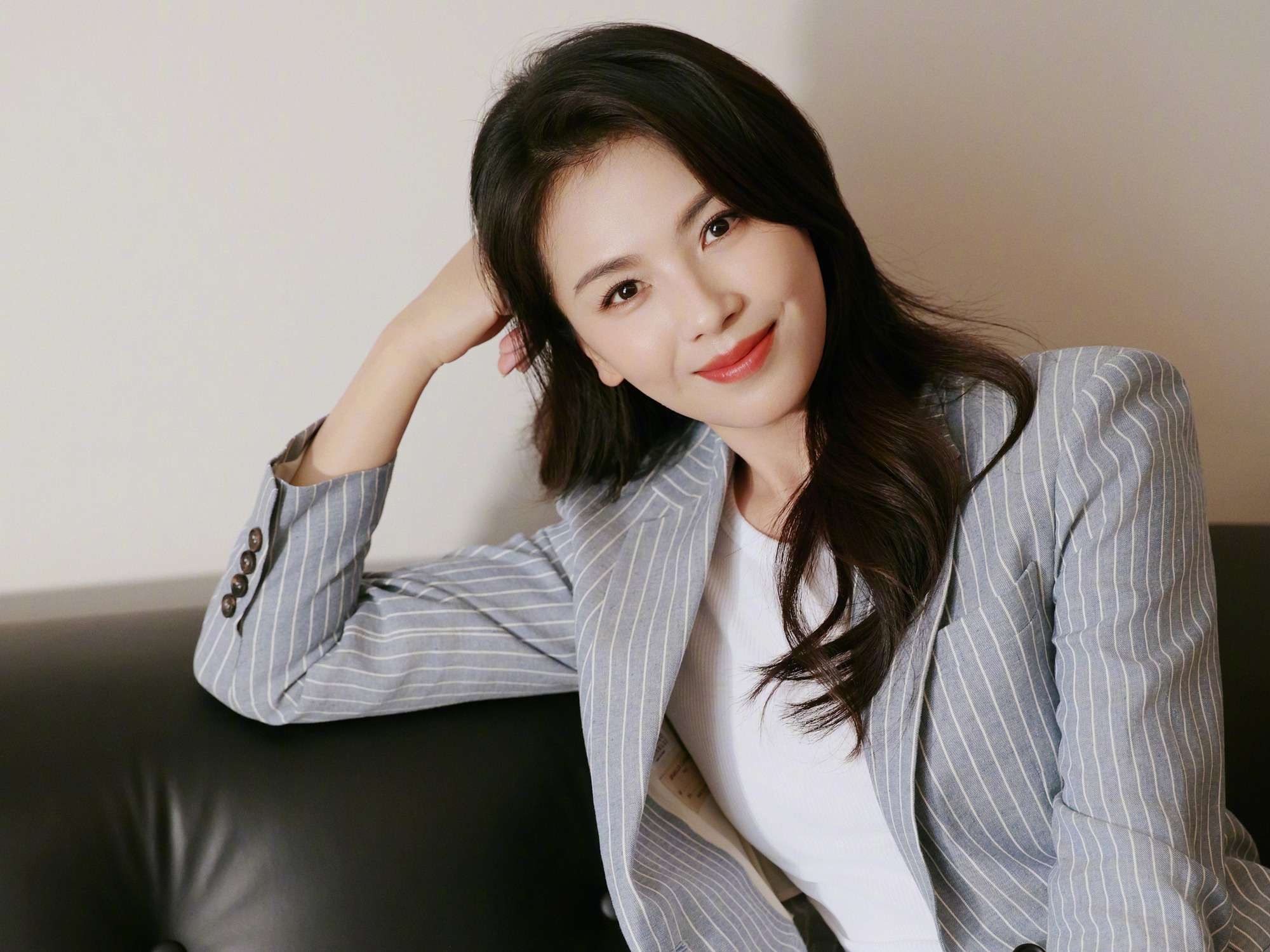 Đừng dại nhìn xuống chân 7 mỹ nhân này nếu không muốn đi 