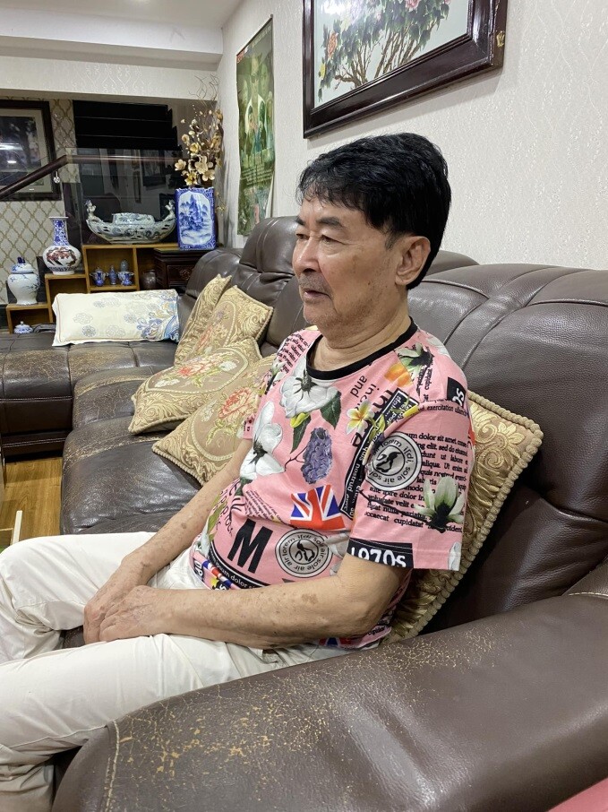 Nam nghệ sĩ ngoài đời là một ông chủ giàu có.