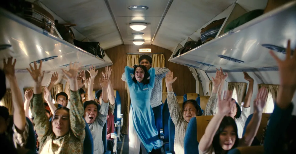 Tử Chiến Trên Không: Chuyến bay dữ dội nhất màn ảnh Việt, tới khán giả cũng cần thắt dây an toàn! - Ảnh 3. Tử Chiến Trên Không: Chuyến bay dữ dội nhất màn ảnh Việt, tới khán giả cũng cần thắt dây an toàn! - Ảnh 3.