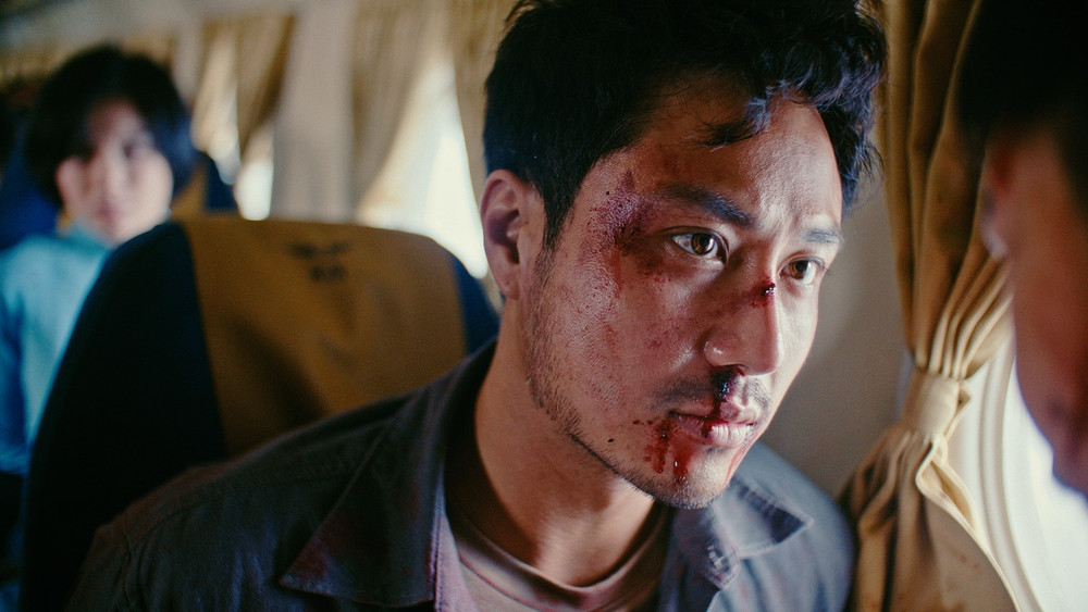 Tử Chiến Trên Không: Chuyến bay dữ dội nhất màn ảnh Việt, tới khán giả cũng cần thắt dây an toàn! - Ảnh 7. Tử Chiến Trên Không: Chuyến bay dữ dội nhất màn ảnh Việt, tới khán giả cũng cần thắt dây an toàn! - Ảnh 7.