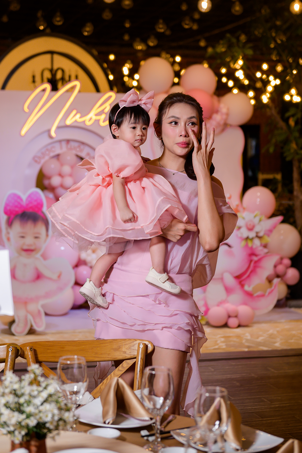 Tiệc sinh nhật màu hồng của con gái Võ Hoàng Yến - 3
