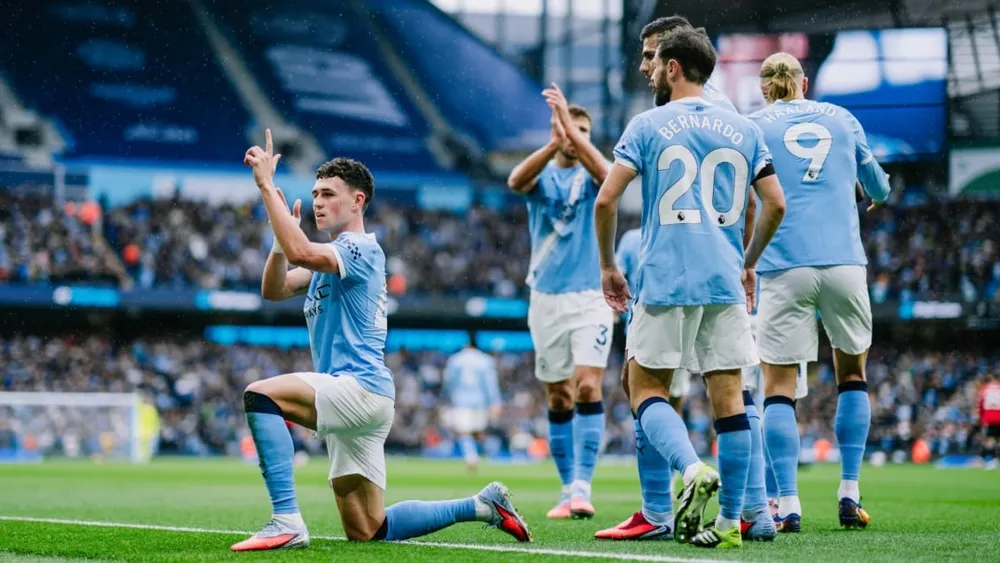 Phil Foden đang trở lại mạnh mẽ và liên tiếp tỏa sáng. Ảnh: EPL haaland-man-city.jpg