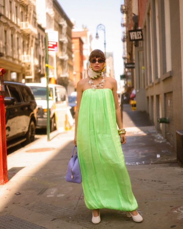 Biến hóa phong cách đa sắc, vừa linh hoạt vừa 'ăn gian' tuổi hiệu quả 3 Biến hóa phong cách đa sắc, vừa linh hoạt vừa 'ăn gian' tuổi tác hiệu quả - Ảnh 3.