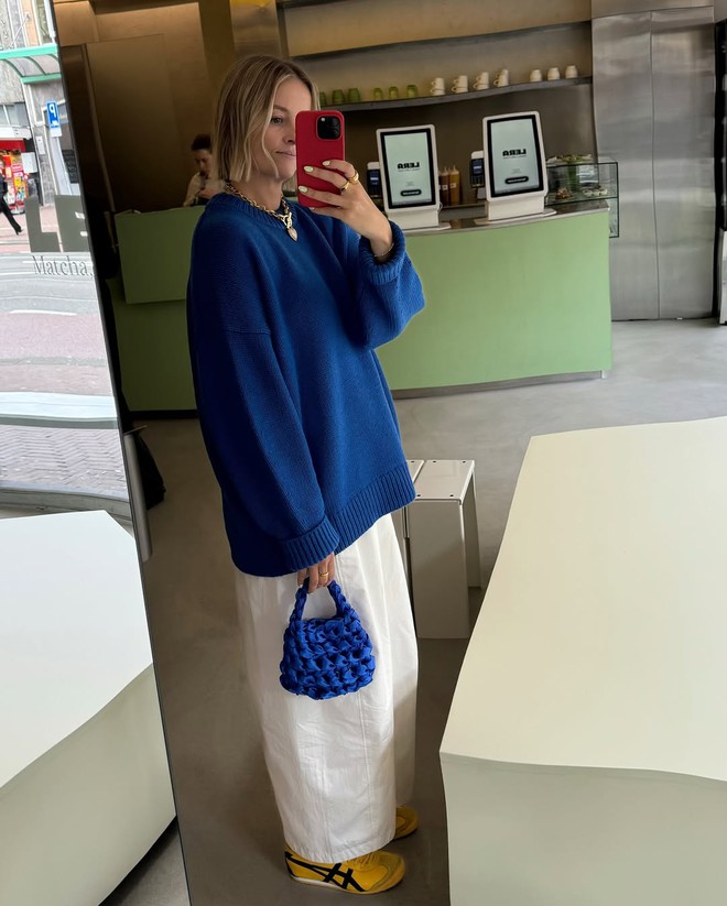 Biến hóa phong cách đa sắc, vừa linh hoạt vừa 'ăn gian' tuổi hiệu quả 4 Biến hóa phong cách đa sắc, vừa linh hoạt vừa 'ăn gian' tuổi tác hiệu quả - Ảnh 4.