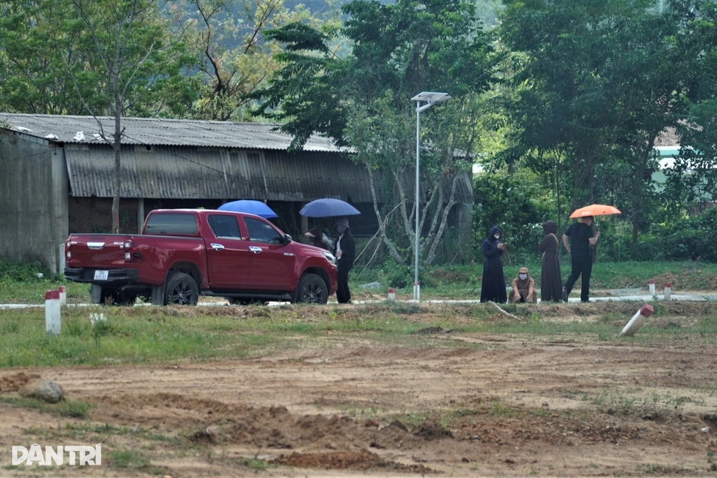 Công an vào cuộc vụ sốt đất ở Hà Tĩnh - 3