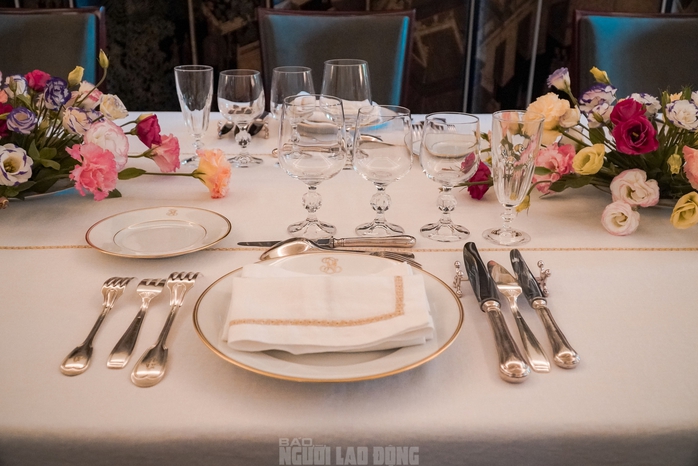 Giới trẻ thích thú chiêm ngưỡng kiến trúc Dinh thự Pháp tại TP HCM 13 VIDEO: Giới trẻ thích thú chiêm ngưỡng kiến trúc bên trong Dinh thự Pháp tại TP HCM - Ảnh 19.