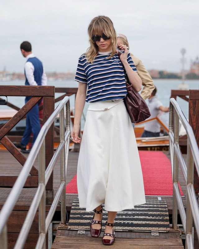 Giày cao gót và kiểu giày phù hợp diện cùng váy dáng dài 8 Giày cao gót và kiểu giày hợp diện cùng váy dáng dài - Ảnh 9.