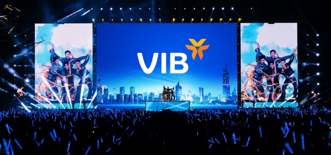 Nhà băng đồng hành chương trình Anh trai say hi. Ảnh: VIB