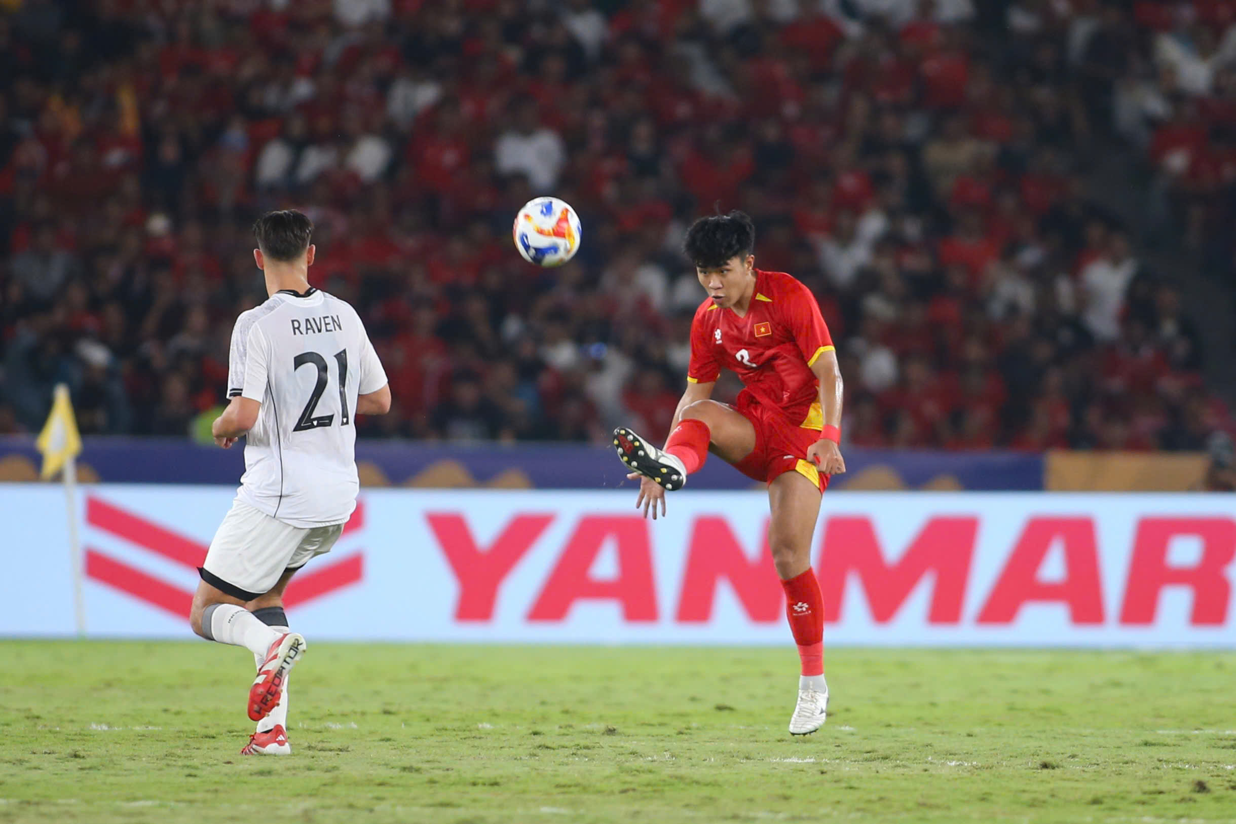 Ông Kim xoay tua băng đội trưởng U.23 Việt Nam, tính toán dài hơi tìm thủ lĩnh đích thực- Ảnh 4. Ông Kim xoay tua băng đội trưởng U.23 Việt Nam, tính toán dài hơi tìm thủ lĩnh đích thực- Ảnh 4.