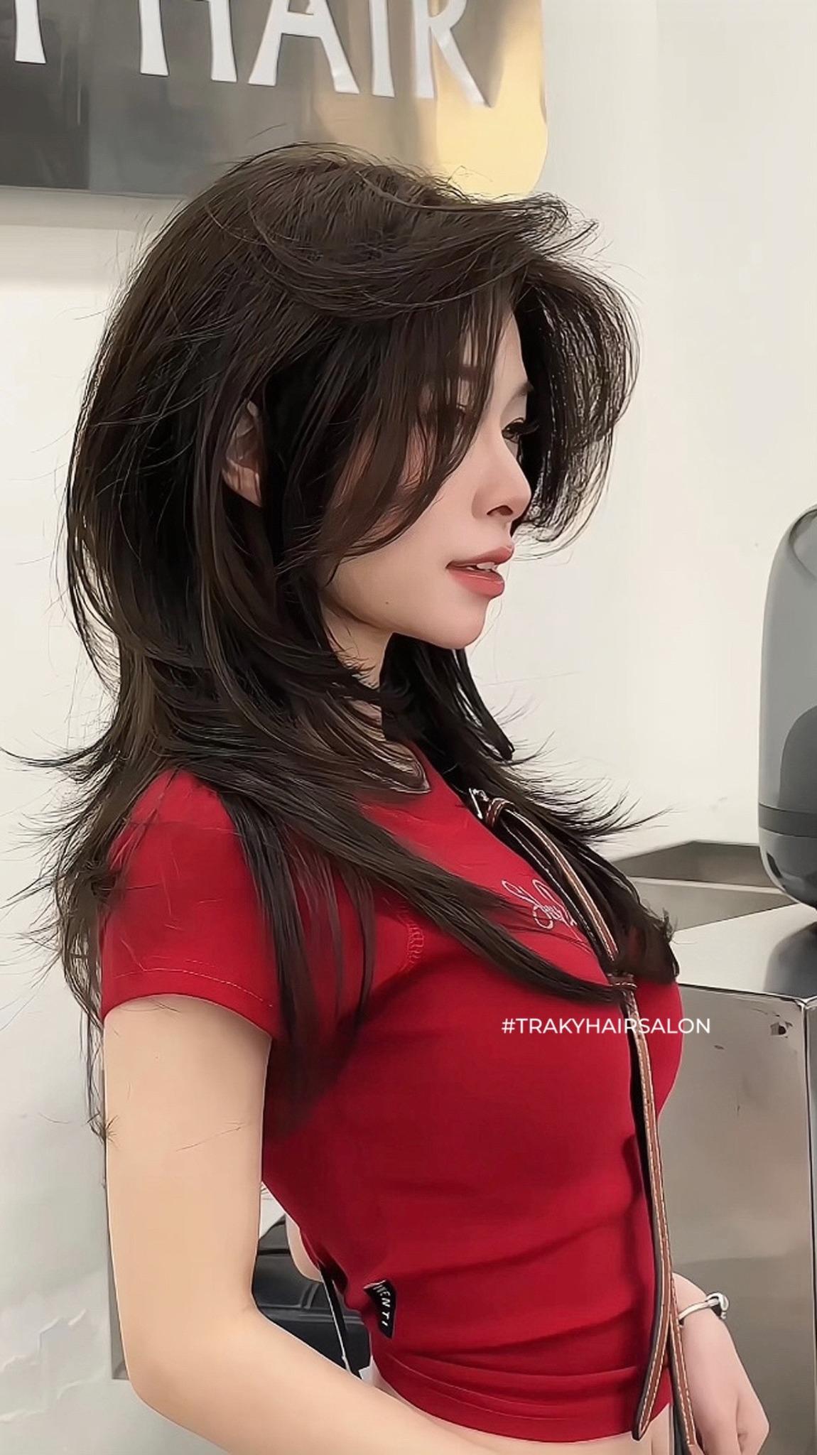 Khám phá xu hướng tóc 2025 và những thay đổi mới mẻ từ Traky Hair Salon- Ảnh 3. Khám phá xu hướng tóc 2025 và những thay đổi mới mẻ từ Traky Hair Salon- Ảnh 3.