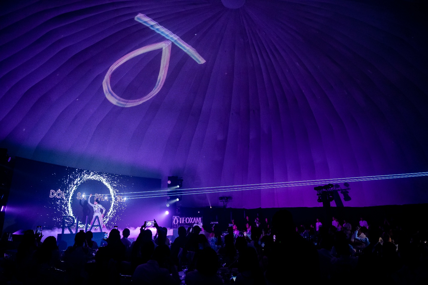 Teoxane RHA 10 năm: Sự kiện kỷ niệm & vinh danh hoành tráng- Ảnh 8. Teoxane RHA 10 năm: Sự kiện kỷ niệm & vinh danh hoành tráng- Ảnh 8.