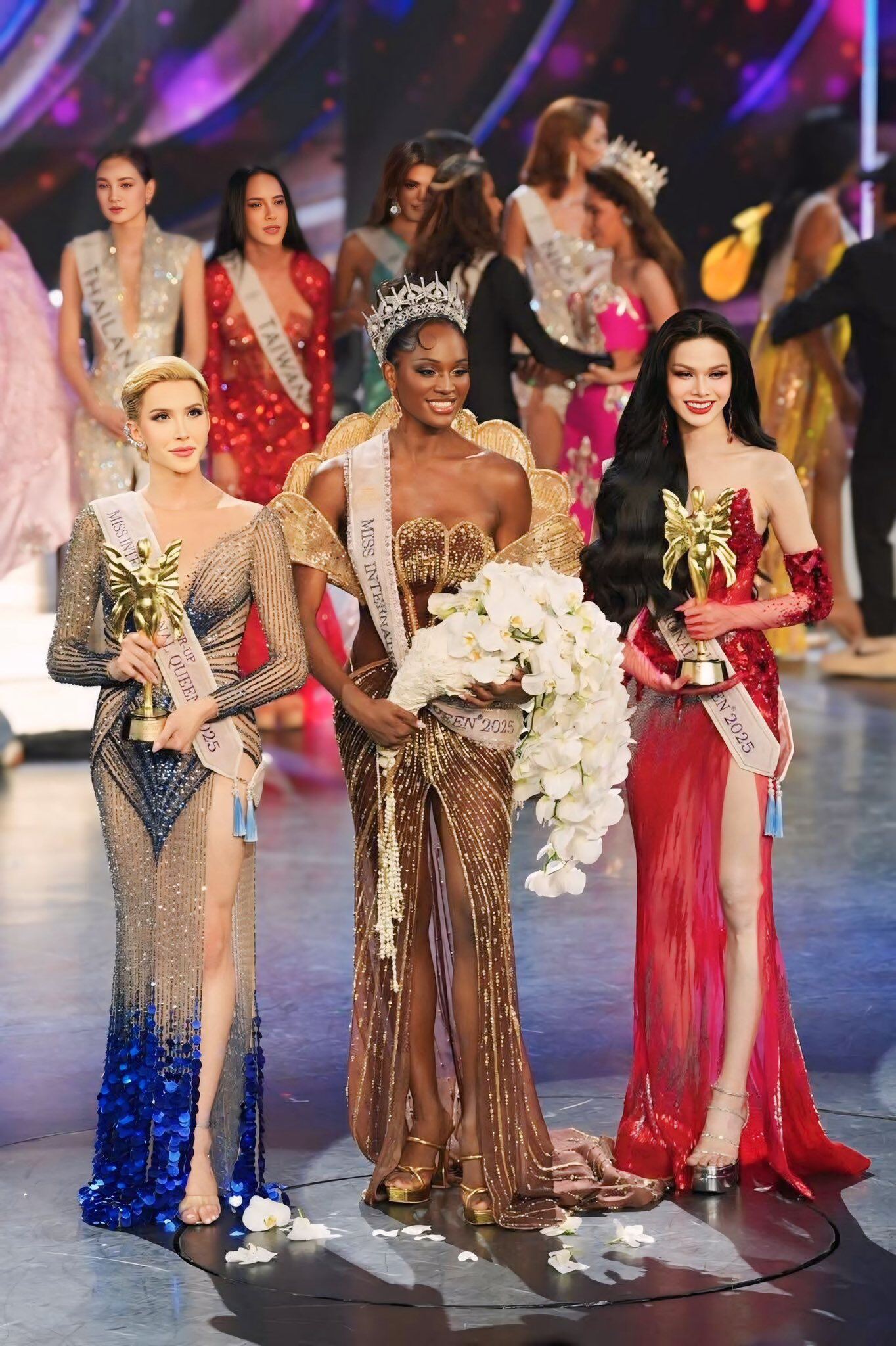 Việt Nam giành vị trí Á hậu 2, xếp sau Mỹ và Cuba.