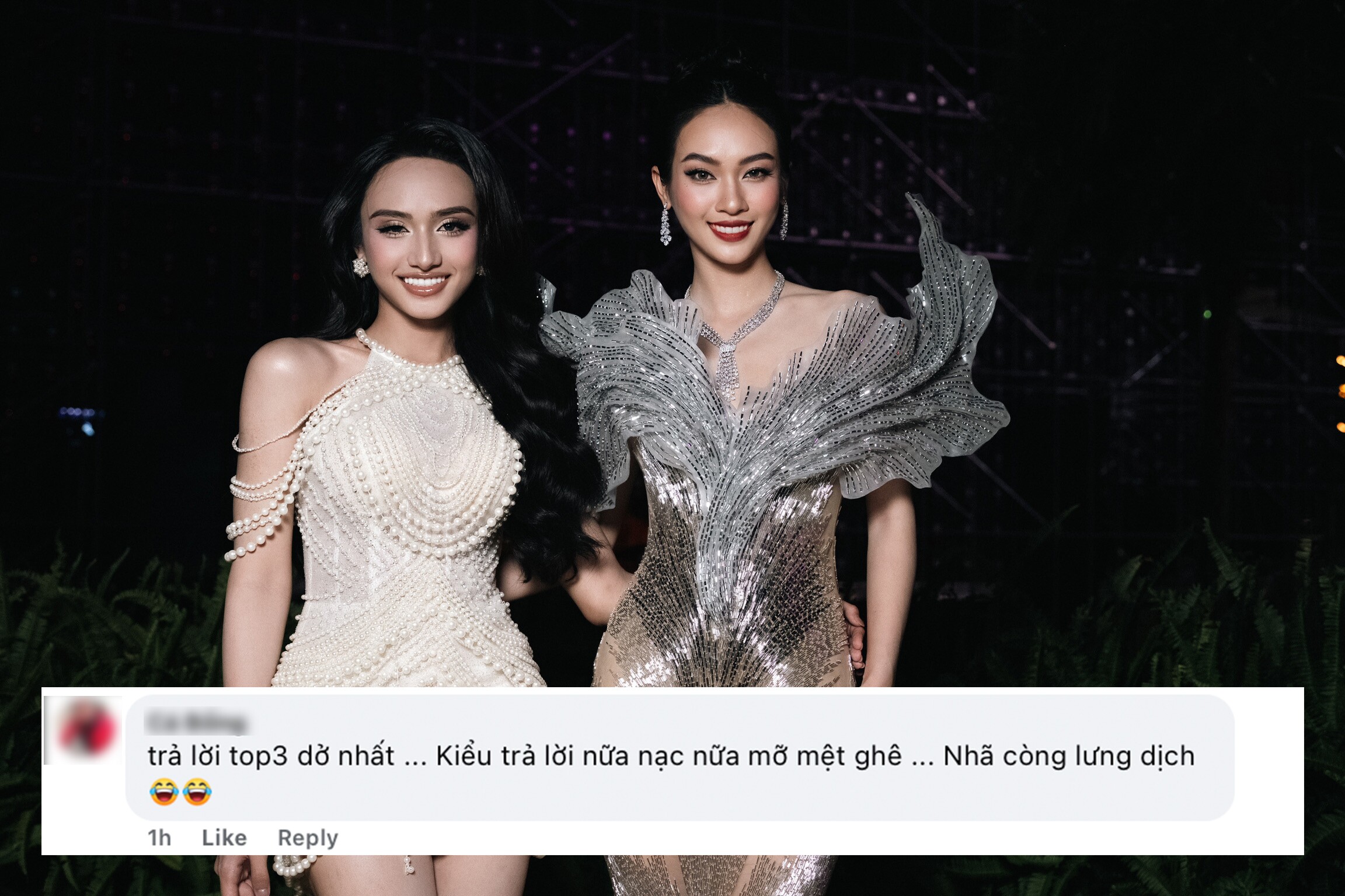 Nhã Bùi (áo trắng) là người phiên dịch cho Hà Tâm Như trong đêm Chung kết.