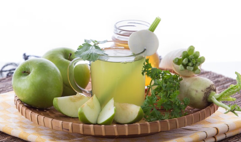 Bí quyết trẻ mãi không già cho phụ nữ 40+ của "nữ thần không tuổi": Mỗi sáng uống 1 cốc nước này để chống lão hóa, dáng nuột nà 9 Bí quyết trẻ mãi không già cho phụ nữ 40+ của amp;#34;nữ thần không tuổiamp;#34;: Mỗi sáng uống 1 cốc nước này để chống lão hóa, dáng nuột nà - 8