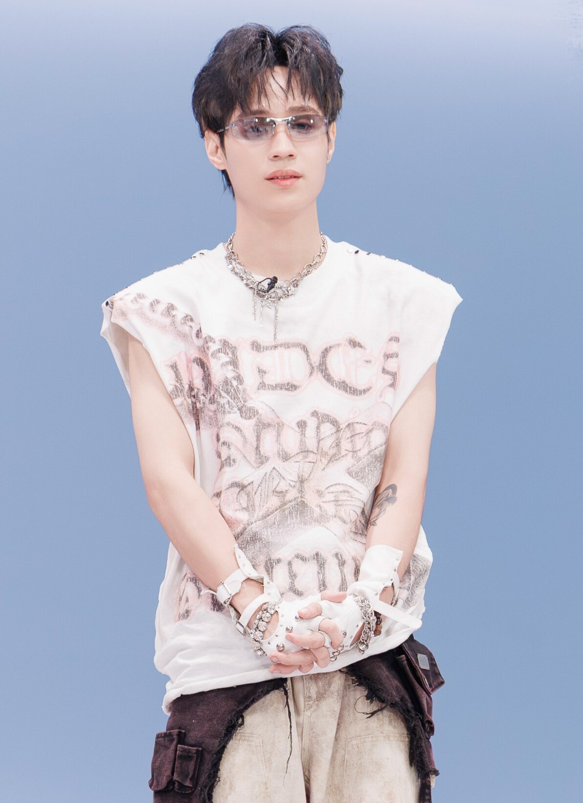 "Anh trai say hi 2025" tập 1: Đội Vũ Cát Tường chiến thắng, em trai Quang Hùng MasterD bị bệnh rối loạn thần kinh thực vật 4 Ryn Lee - em trai của Quang Hùng MasterD vượt qua căn bệnh rối loạn thần kinh thực vật để đến với cuộc thi.