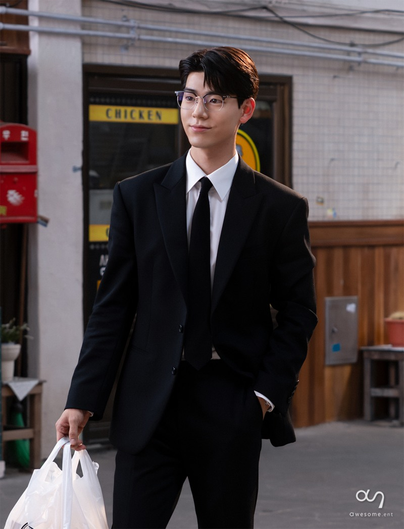 Phim Hàn hay thế này sao giờ mới chiếu: Thấy nam chính là cười mất kiểm soát, bỏ ăn bỏ ngủ đợi tập tiếp theo - Ảnh 4. Phim Hàn hay thế này sao giờ mới chiếu: Thấy nam chính là cười mất kiểm soát, bỏ ăn bỏ ngủ đợi tập tiếp theo - Ảnh 4.