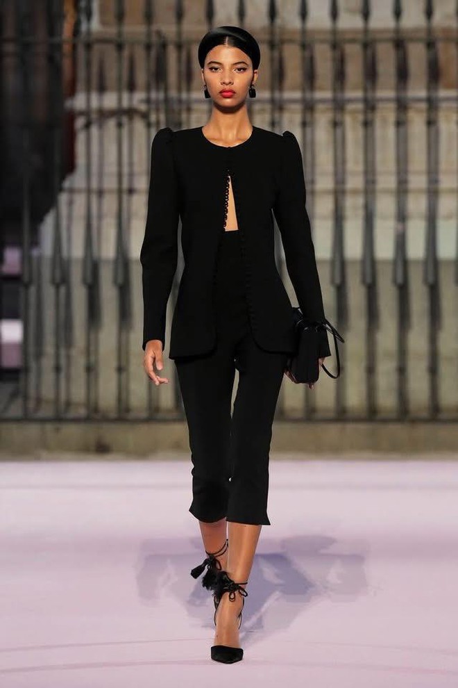 Giúp nàng sang trọng, sành điệu với các gam màu trung tính- Ảnh 7.