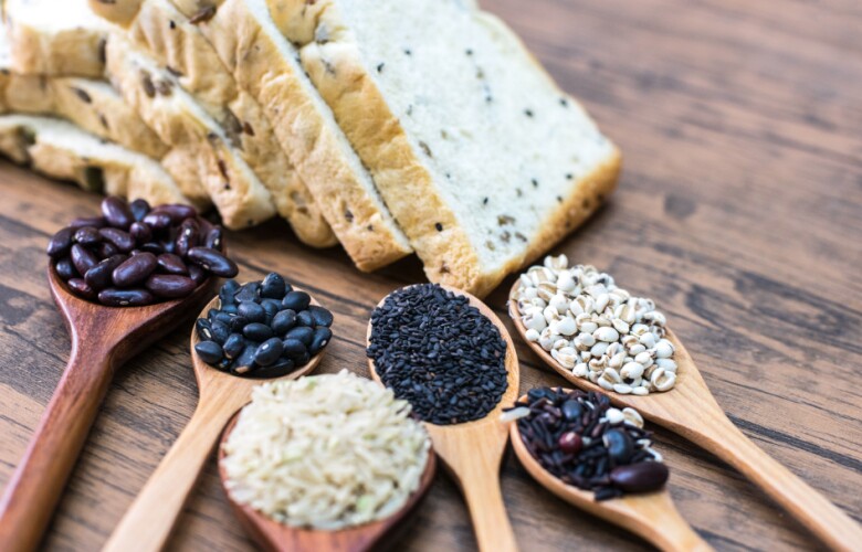 Gội đầu nhiều có làm rụng tóc? 14 bí quyết cổ truyền giúp phụ nữ tóc mọc dày, đen, bóng hơn cả dùng serum đắt tiền 6 Gội đầu nhiều có làm rụng tóc? 14 bí quyết cổ truyền giúp phụ nữ tóc mọc dày, đen, bóng hơn cả dùng serum đắt tiền - 6