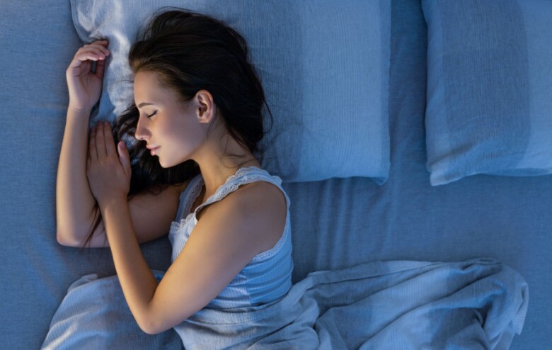 Gội đầu nhiều có làm rụng tóc? 14 bí quyết cổ truyền giúp phụ nữ tóc mọc dày, đen, bóng hơn cả dùng serum đắt tiền 11 Gội đầu nhiều có làm rụng tóc? 14 bí quyết cổ truyền giúp phụ nữ tóc mọc dày, đen, bóng hơn cả dùng serum đắt tiền - 11