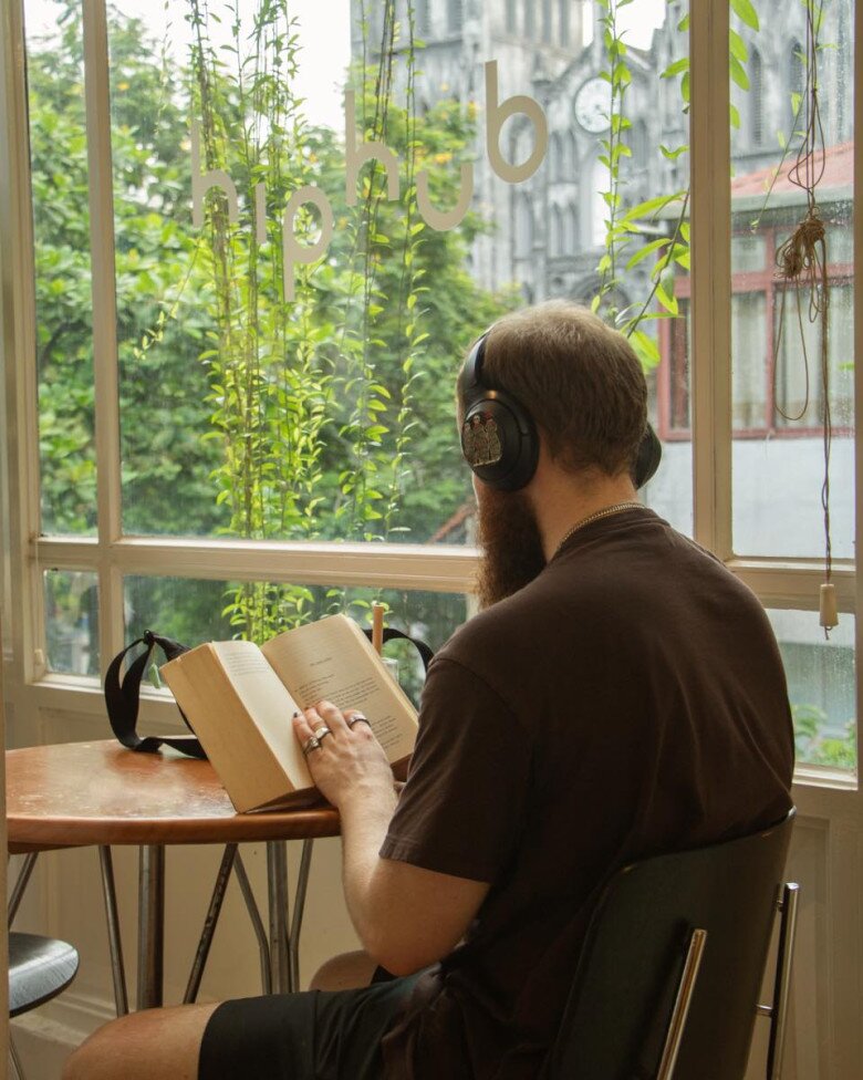 Mùa thu Hà Nội là phải ngắm Nhà thờ Lớn nhâm nhi xôi cốm: 4 quán cafe được giới trẻ amp;#34;săn lùngamp;#34; nhất nhờ amp;#34;view cực phẩmamp;#34; - 2