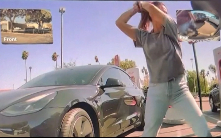 Bi kịch xe Tesla gặp tai nạn: 1 người lớn, 2 trẻ nhỏ thiệt mạng, nghi do tay nắm cửa không hoạt động - Ảnh 5.